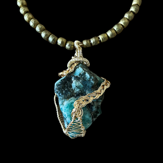 lovers wealth amulet